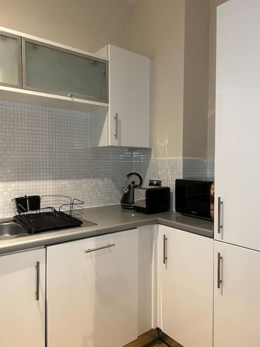Central Birmingham City Apartment -Smart Tv - Free Parking Onsite Ngoại thất bức ảnh